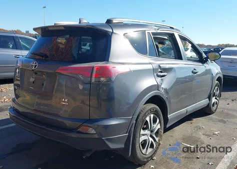 2017 Toyota Rav4 Le z USA, uszkodzony, nr VIN JTMBFREV1HJ702026